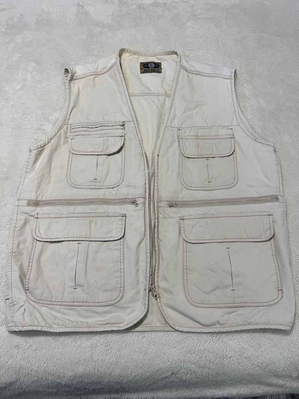 Fantastic Men's Multi-Pocket Utility Vest - Cream. Size Large